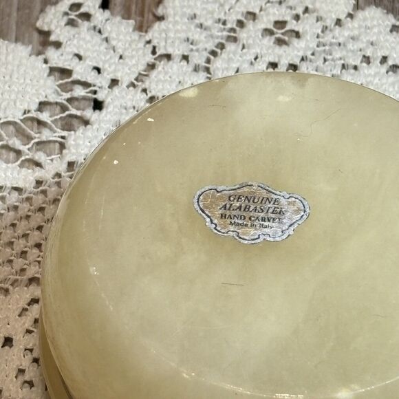 Vintage Genuine Alabaster Hinged Rose Trinket Jewelry Box - Picture 5 of 11